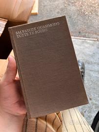 Libro Tutte le poesie Salvatore Quasimodo