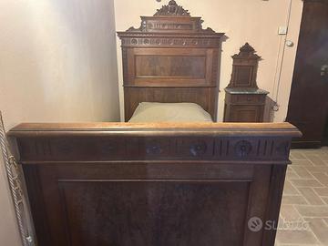 Letto antico e comodino