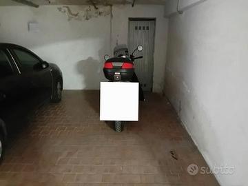 Posto moto o scooter Smart zona Tribunale