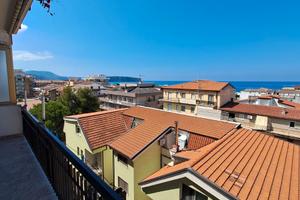 Solo luglio 100 metri dal mare