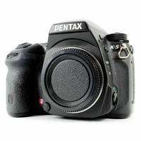 D90 , D2X E PENTAX K5