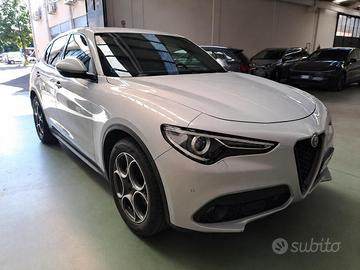 Alfa Romeo Stelvio 2.2 Turbodiesel 160 CV AT8 RWD 