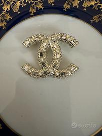 Spilla chanel