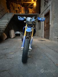 Moto 75 Motard YH (Yamaha x HM)