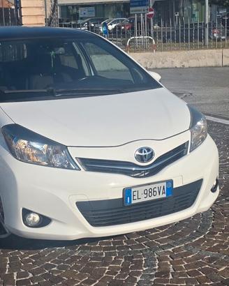 Toyota Yaris 1.3 5 porte Active CVT Stop & Start
