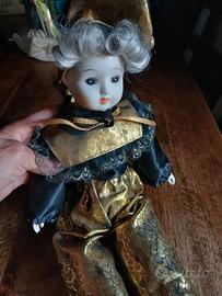 Bambola vintage da collezione in porcellana