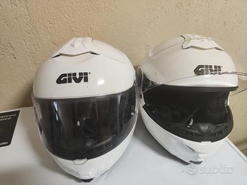 Caschi givi modulari