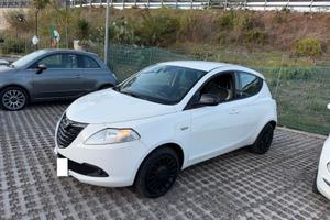 Lancia Ypsilon 1.2 69 CV 5 porte Elefantino-2015