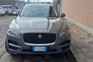 Jaguar F pace