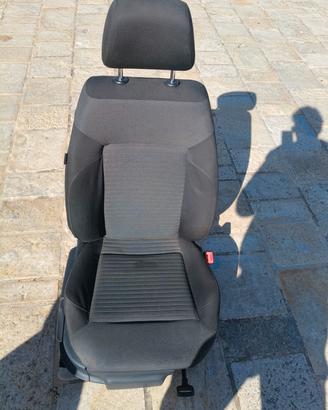 Sedile anteriore lato passeggero polo 6r