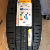 Pirelli P-zero