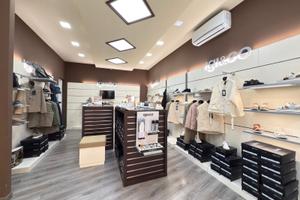 Attività commerciale a Partinico, Via P.pe Amedeo