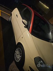 lancia ypsilon multijet