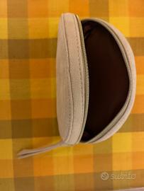 Pochette Guerlain beige dorata