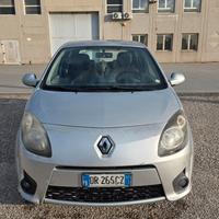 RENAULT TWINGO 1.2 8V 