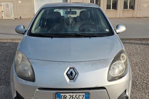 RENAULT TWINGO 1.2 8V 