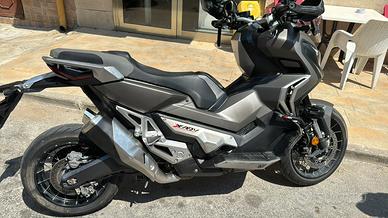 Honda x adv 750