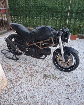 ducati monster 600 