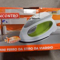 Mini ferro da stiro da viaggio