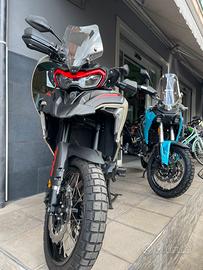 Moto trk 702x