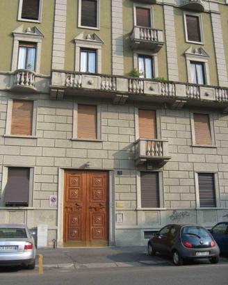 Bilocale ristrutturato in stabile d'epoca