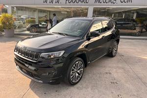 Jeep Compass Summit km0 a 329 euro al mese senza a