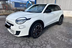 FIAT 600 Hybrid 100 CV DCT MHEV La Prima