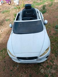 Macchina Elettrica per Bambini 12V Jaguar F-Pace 1