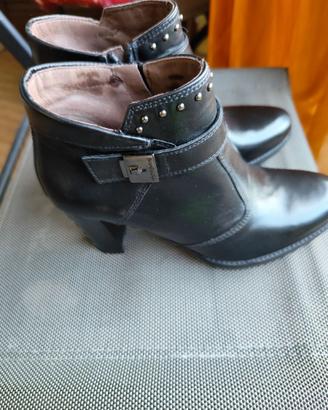 Stivaletto donna Nero Giardini 37