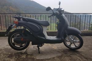 Scooter Elettrico 6Kw 72V batterie litio 72V 25Ah