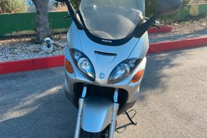 Piaggio X9