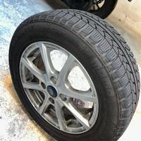 4 Cerchi in lega + Gomme Invernali MOMO 195/60 r15
