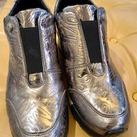scarpe argento  love Moschino 