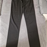 pantaloni nuovi 