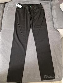 pantaloni nuovi 