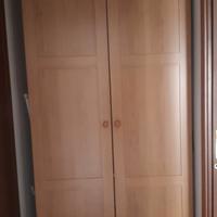 Armadio pax ikea con 2 mensole + contenitore