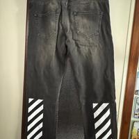 Off White Pantaloon