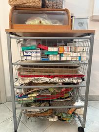 Carrello con cassetti e puano di legno