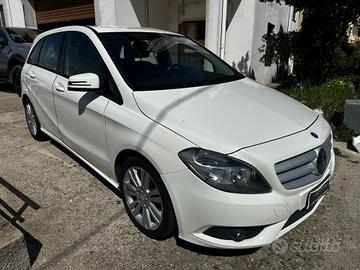 Mercedes-benz B 180 B 180 CDI Automatic Premium