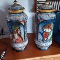 coppia vasi terracotta finemente decorati