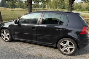 VOLKSWAGEN GOLF TDI GTI 2.0 140 CV Diesel 1.900€
