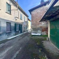 CASA SEMINDIPENDENTE A BRONI