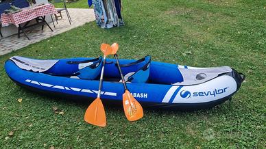 canoa SEVYLOR con 2 remi