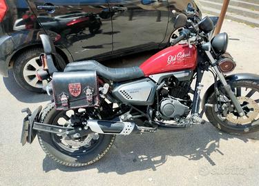 moto custom Benelli