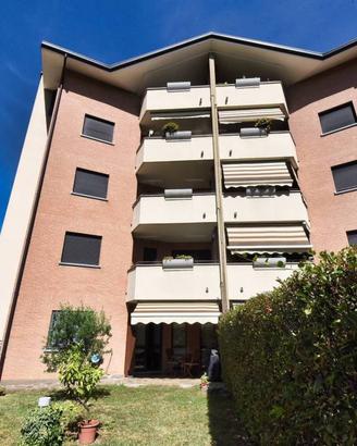 Appartamento di 88 m² con 3 locali e box auto a So