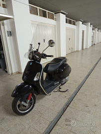 Vespa 300 GTS ie