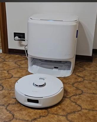 Robot aspirapolvere lavapavimenti