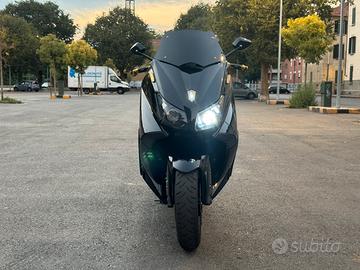 Yamaha TMAX 530 – 2012 – 23.000 km – Akrapovic