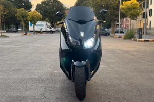 Yamaha TMAX 530 – 2012 – 23.000 km – Akrapovic