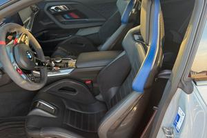 Bmw M2  2023 tetto carbonio sedili carbonio track.